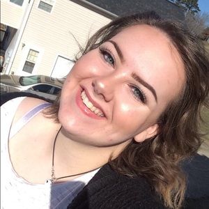 Meet your Posher, Hope